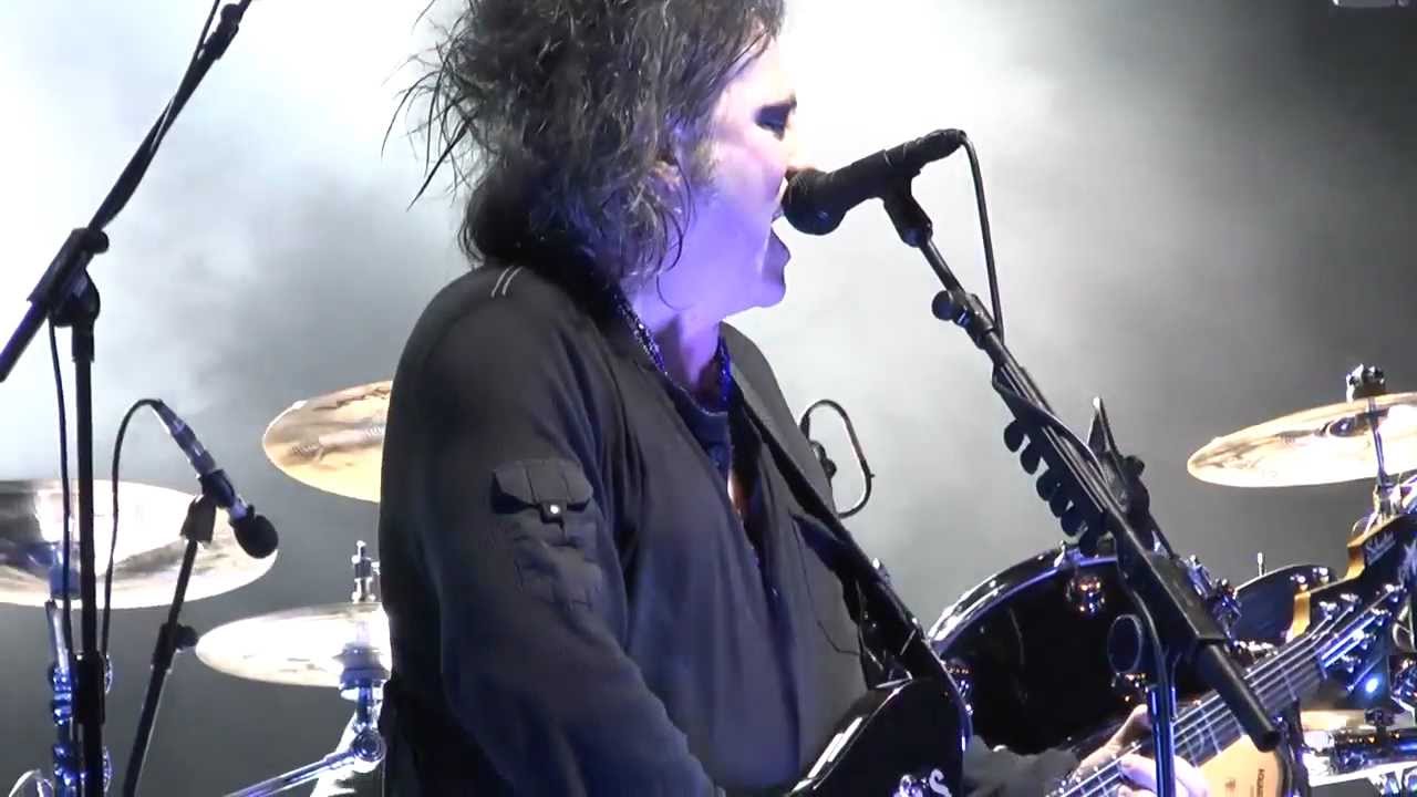 The Cure play Disintegration b sides live for first time ever